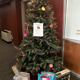 Annual Giving Tree at 1000